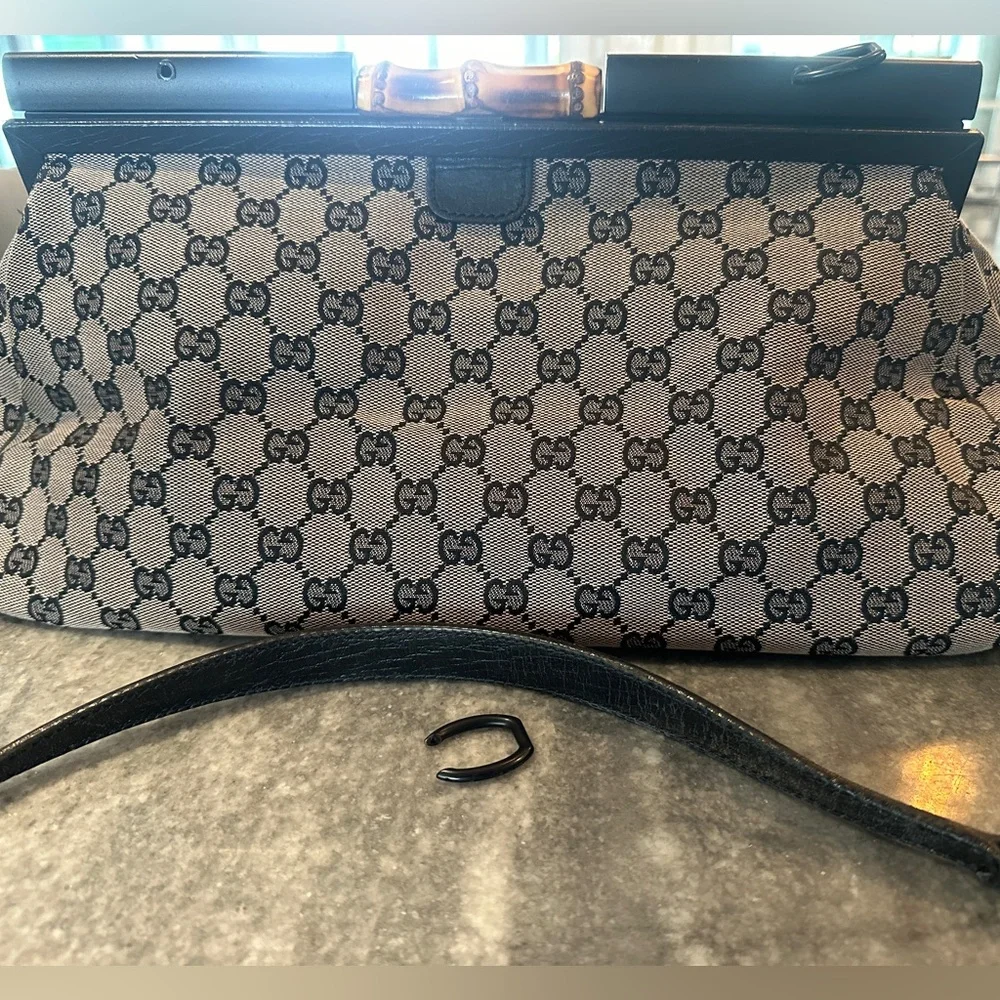 GUCCI rare bamboo doctor bag. Limited edition pink/black combo. Authentic! - Picture 5 of 11